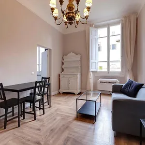 https://ginori-3.it-tuscanyhotel.com